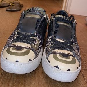Valentino Sneakers